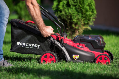 รถเข็นตัดหญ้าไร้สาย CLM-S40LiBL รถเข็นตัดหญ้าไร้สาย CLM-S40LiBL